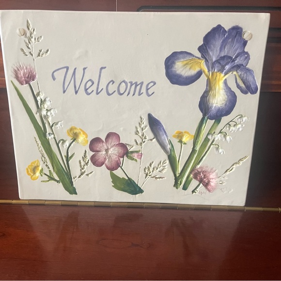 Salt Marsh Pottery 'Welcome Iris Buttercup' Plaque - Picture 2 of 6